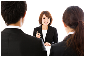 面接でよくある質問と回答例